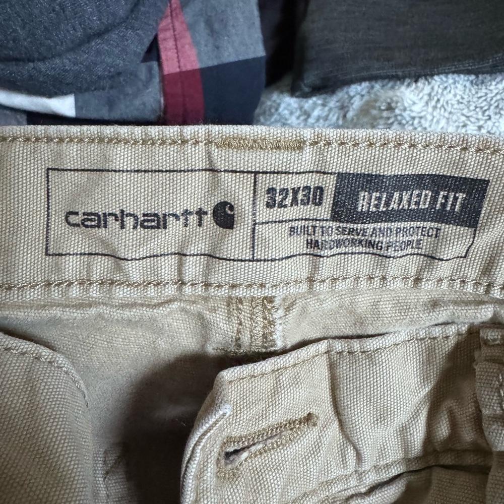 Carhartt Men's Relaxed Fit Canvas Chinos in Khaki Tan